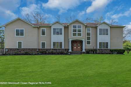 14 Northwoods Rd Ocean Twp, NJ 07712