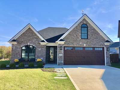 1101 Squirrel Nest Ln Lexington, KY 40509