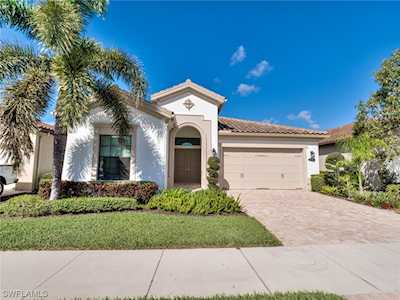 9281 Shadow Oak Ln Naples, FL 34120