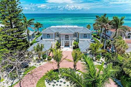 699 Key Royale Dr Holmes Beach, FL 34217