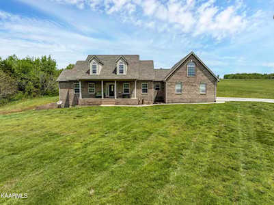 718 Trigonia Rd Maryville, TN 37801
