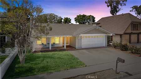 2282 Apple Tree Drive Tustin, CA 92780