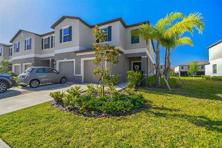 9651 Pembrooke Pines Dr Sun City Center, FL 33573