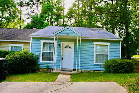 2400 Gregory Dr Tallahassee, FL 32303