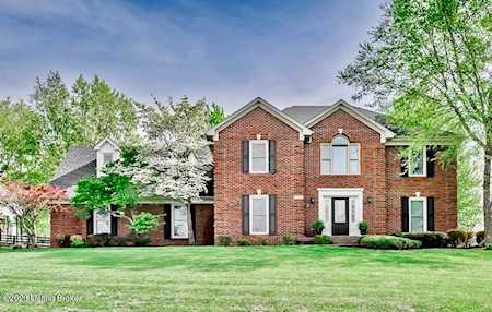 5708 Spring Bluff Dr Crestwood, KY 40014