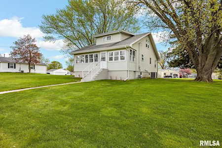 734 E Moneta Ave Peoria Heights, IL 61616
