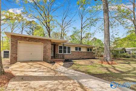 1901 SW Pinehurst Street Hartselle, AL 35640