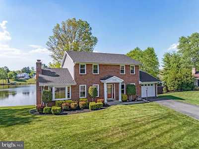 7206 Princess Anne Ct Warrenton, VA 20187