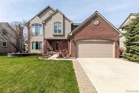 6937 Fox Hills Rd Canton Twp, MI 48187