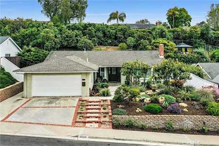 25226 La Estrada Dr Laguna Niguel, CA 92677