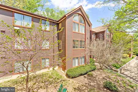 2802 Lee Oaks Place #303 Falls Church, VA 22046
