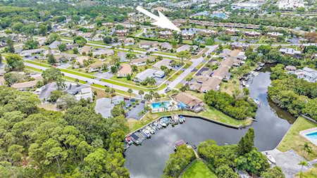 110 N Delaware Boulevard #12b Jupiter, FL 33458