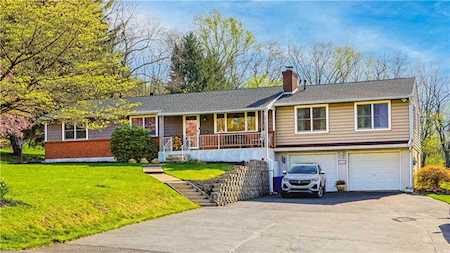 4630 Chestnut Hill Rd Center Valley, PA 18034