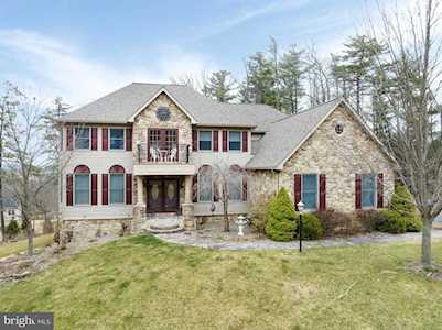 171 Treetops Dr State College, PA 16801