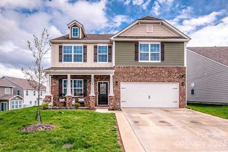 128 Neill Estate Ln Mooresville, NC 28117