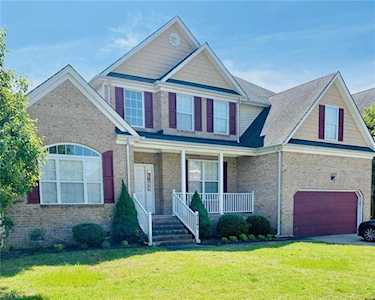 2241 Angler Ln Chesapeake, VA 23323