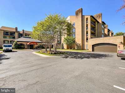 11430 Strand Dr #R-002 Rockville, MD 20852