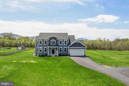 23331 Whitetail Rd Smithsburg, MD 21783