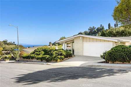 1279 El Hito Circle Pacific Palisades, CA 90272