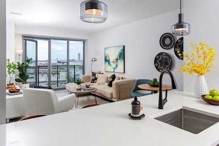 375 Canal St (Assembly Row) #1008 Somerville, MA 02145