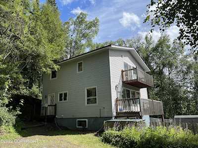 22144 Lake View Dr Eagle River, AK 99577