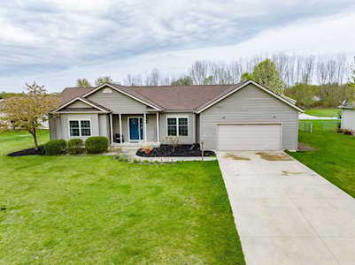 4307 N Lighthouse Drive Warsaw, IN 46582