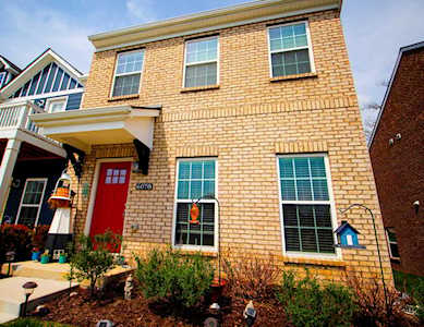 6078 Ivory Ln Hendersonville, TN 37075