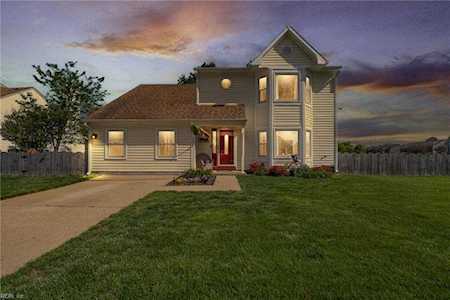 1208 Copper Stone Ct Chesapeake, VA 23320