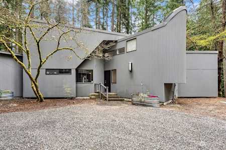 4256 132nd Ave NE Bellevue, WA 98005