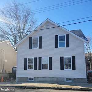 153 Rogers Ave Hightstown, NJ 08520