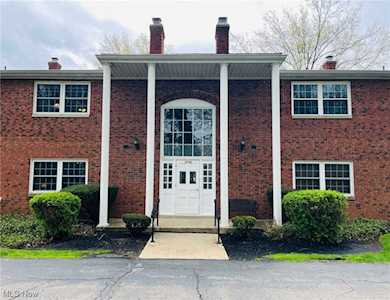 2720 Pease Dr #220N Rocky River, OH 44116