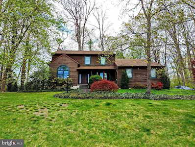 265 Twin Lakes Dr Gettysburg, PA 17325