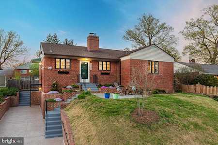 2421 Dennis Ave Silver Spring, MD 20902