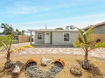 334 Jackson Avenue Green Acres, FL 33463