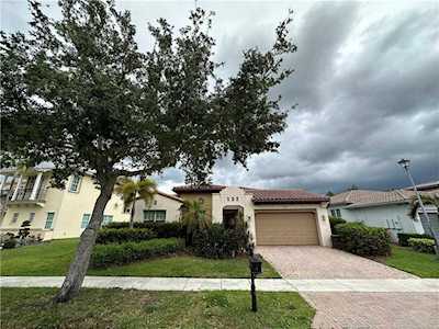 7992 NW 109th Ln Parkland, FL 33076