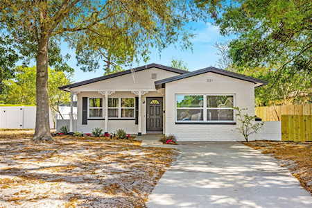 221 SW Madison CIRCLE N St. Petersburg, FL 33703