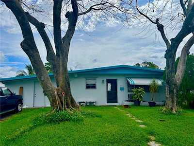 4310 NW 15th Ave Oakland Park, FL 33309