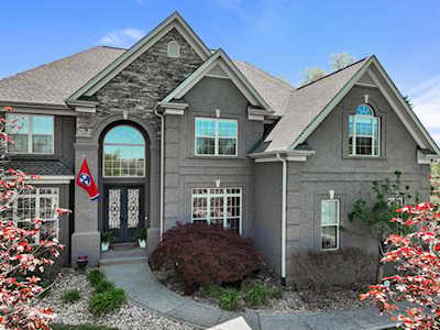 6068 Hunt Valley Dr Spring Hill, TN 37174