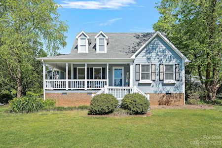 7879 Sarah Dr Denver, NC 28037