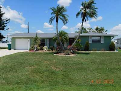 140 Cambridge Dr NW Port Charlotte, FL 33952