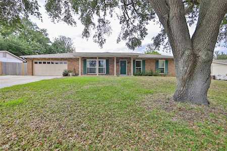 904 Strawberry Ln Brandon, FL 33511