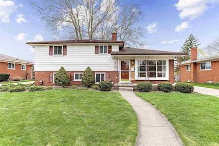 39001 Richland Livonia, MI 48150