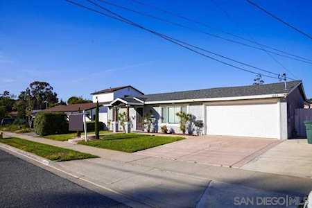 1037 Osage Dr Spring Valley, CA 91977