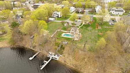 14 Pleasant St Westford, MA 01886