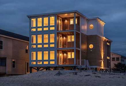 187 Atlantic Ave. #1 Salisbury, MA 01952