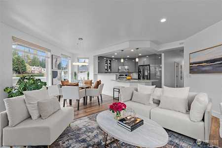 2220 132nd Ave SE #A-307 Bellevue, WA 98005