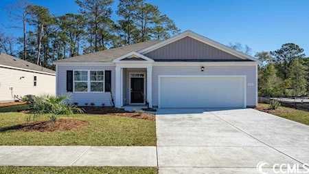 652 Woodland Farms Circle Aynor, SC 29511