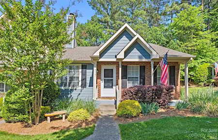 9321 Four Mile Creek Rd Charlotte, NC 28277