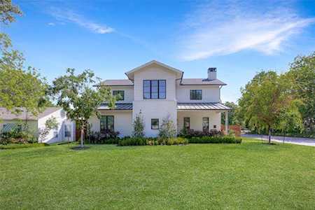 700 N Bailey Avenue Fort Worth, TX 76107