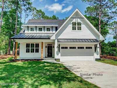 584 Moss Lake Lane Holly Ridge, NC 28445